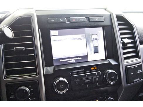 Used 2019 Ford F250 Lariat w/ Lariat Ultimate Package AWD/4WD image 24