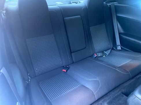 Used 2018 Dodge Challenger R/T w/ Driver Convenience Group image 8