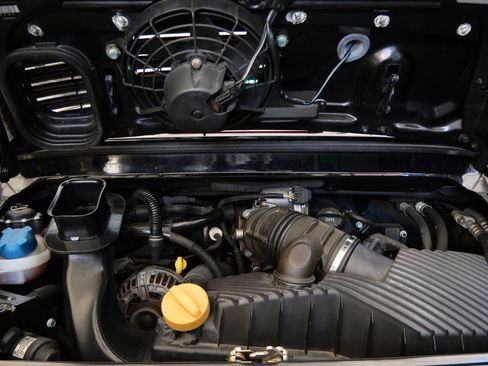 Used 2000 Porsche 911 Cabriolet image 12