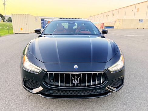 Used 2018 Maserati Ghibli GranSport image 13