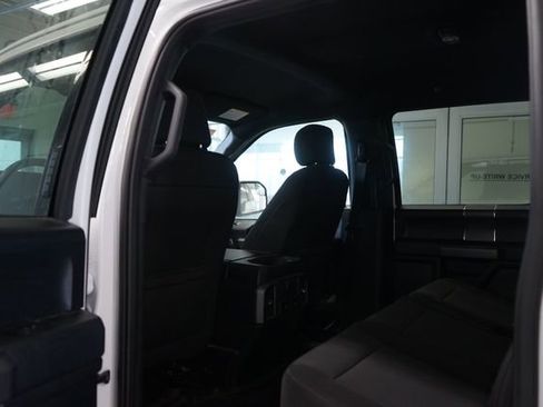 Used 2019 Ford F150 XLT w/ Equipment Group 302A Luxury AWD/4WD image 27