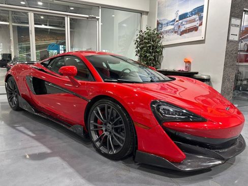 Used 2017 McLaren 570S Coupe RWD image 14
