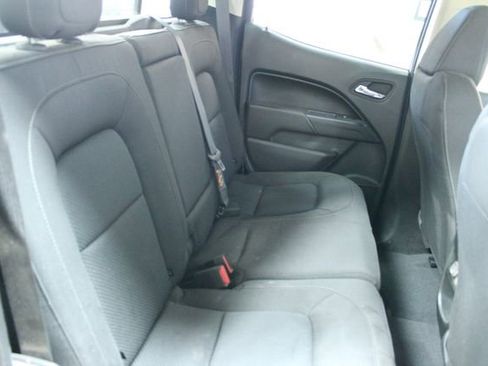 Used 2020 Chevrolet Colorado LT w/ LT Convenience Package AWD/4WD image 11