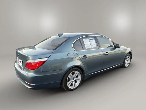 Used 2010 BMW 528i 528i Sedan 4D image 5