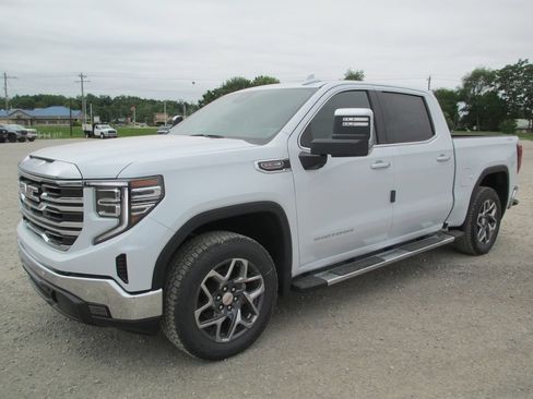 New 2026 GMC Sierra 1500 SLT w/ SLT Premium Plus Package AWD/4WD image 12