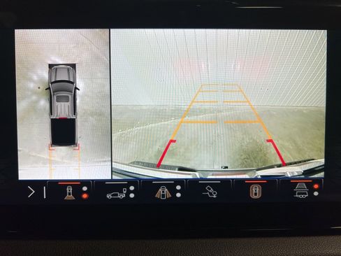 Certified 2024 GMC Sierra 1500 AT4 w/ Technology Package image 18