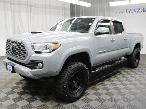 Used 2021 Toyota Tacoma TRD Sport image 7