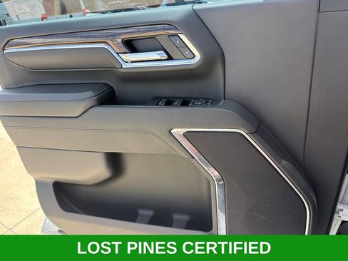 Used 2024 GMC Sierra 3500 SLE w/ SLE Value Package image 18