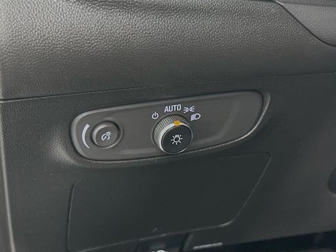 Used 2024 Buick Encore GX Sport Touring AWD/4WD image 14