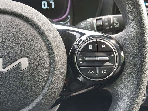 Used 2023 Kia Soul S image 22