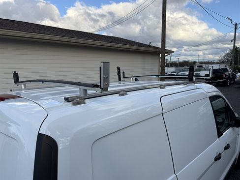 Used 2020 Ford Transit Connect XL image 13