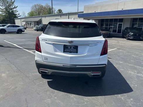 Used 2023 Cadillac XT5 Premium Luxury w/ LPO, Floor Liner Package AWD/4WD image 4
