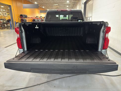 Used 2025 Chevrolet Silverado 1500 High Country w/ High Country Premium Package AWD/4WD image 23