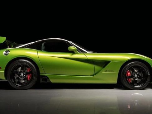 Used 2010 Dodge Viper ACR image 3