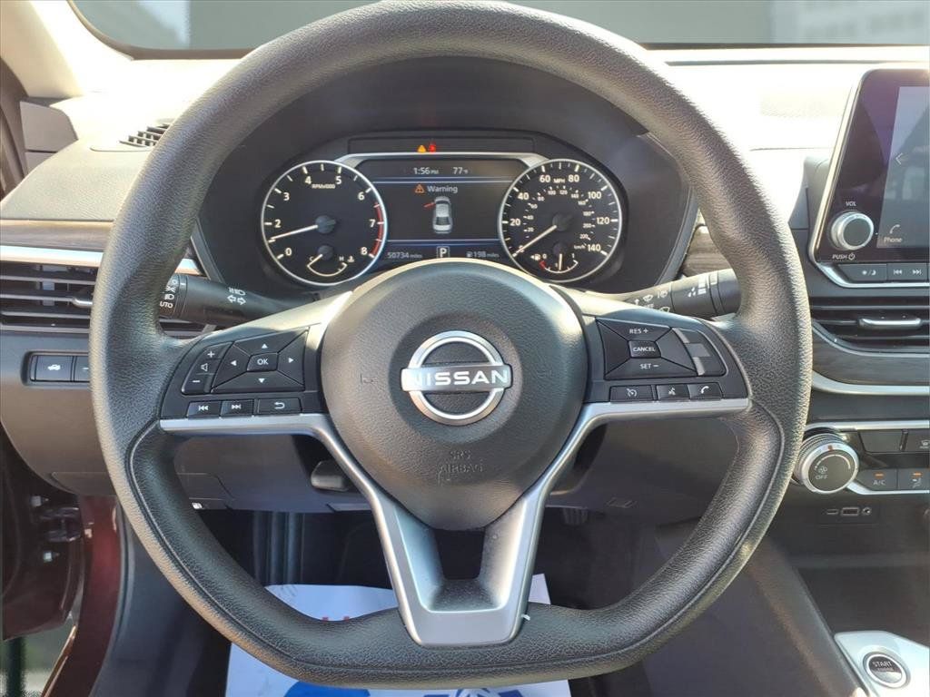 Used 2025 Nissan Altima 2.5 SV AWD/4WD image 10