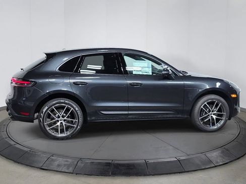 New 2026 Porsche Macan image 8