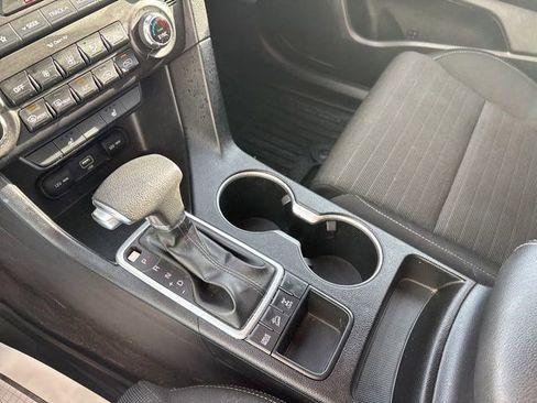 Used 2022 Kia Sportage LX w/ LX AWD Value Edition Package image 25