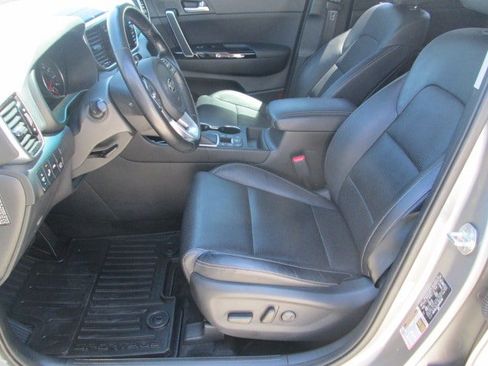 Used 2021 Kia Sportage EX w/ EX Technology Package AWD/4WD image 10