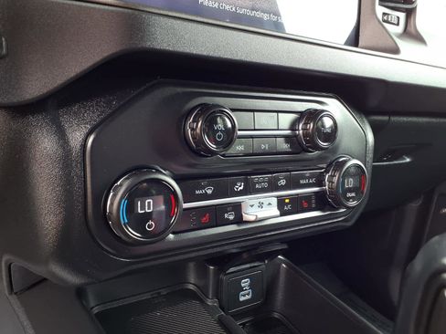 Used 2025 Ford Bronco Big Bend AWD/4WD image 14