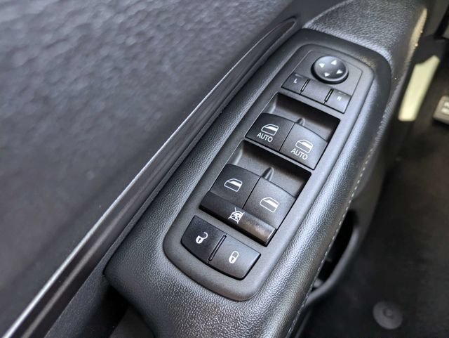 Used 2024 Dodge Durango SXT AWD/4WD image 25