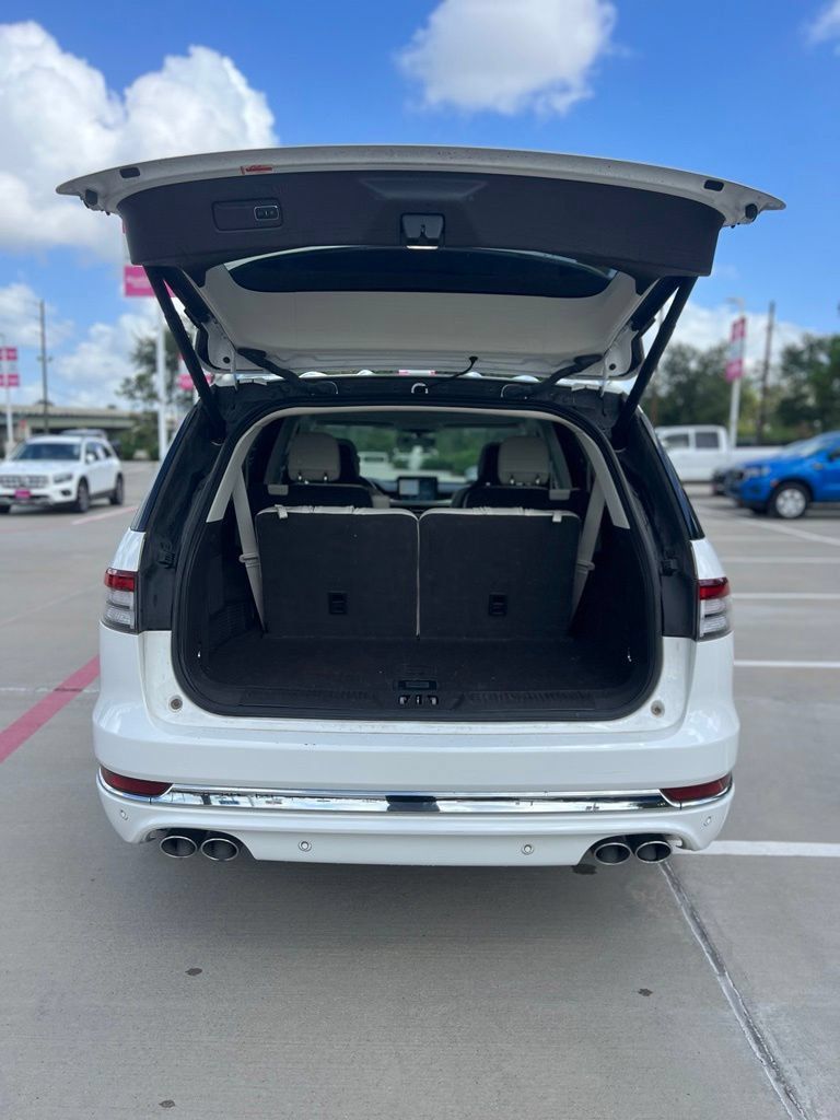 Used 2020 Lincoln Aviator Black Label AWD/4WD image 31