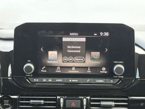 Certified 2025 Nissan Pathfinder SV w/ SV Premium Package AWD/4WD image 3
