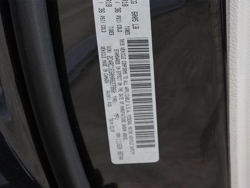 Used 2017 Chrysler Pacifica Touring-L Plus w/ Tire & Wheel Group image 27