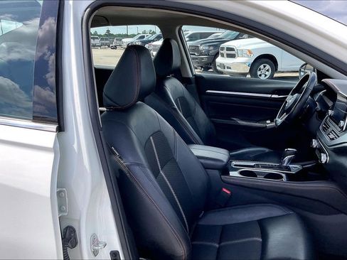 Used 2023 Nissan Altima 2.5 SR image 30