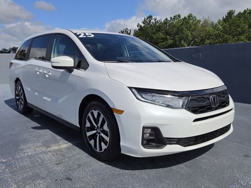 Used 2025 Honda Odyssey EX-L image 7