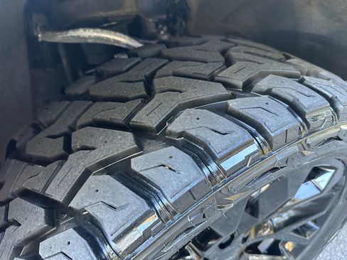 Used 2022 Chevrolet Tahoe High Country image 65