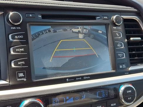 Used 2016 Toyota Highlander Limited AWD/4WD image 17