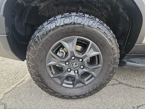 Used 2024 Lexus GX 550 550 Overtrail image 16