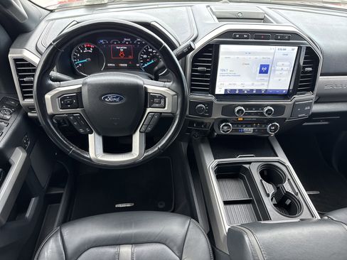 Used 2022 Ford F450 Platinum AWD/4WD image 14