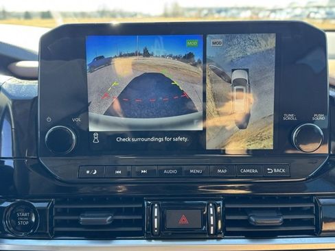 Used 2025 Nissan Pathfinder Platinum w/ Cargo Package image 19