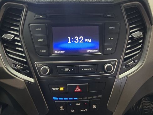 Used 2018 Hyundai Santa Fe Sport image 22