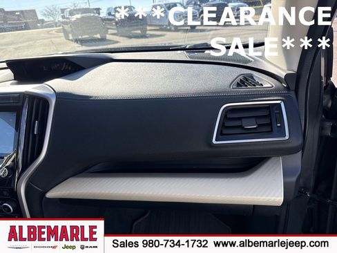 Used 2019 Subaru Ascent Premium image 32