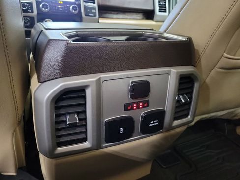 Used 2020 Ford F150 Lariat w/ Equipment Group 502A Luxury AWD/4WD image 23