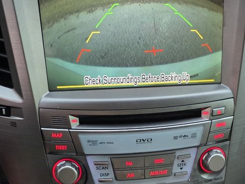 Used 2011 Subaru Legacy 2.5i Limited image 18