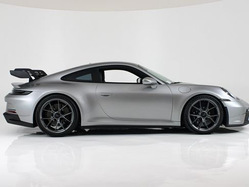 Used 2024 Porsche 911 GT3 RWD image 8