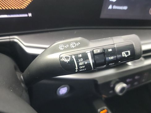 Used 2025 Kia Sorento EX w/ Panoramic Sunroof Package image 30