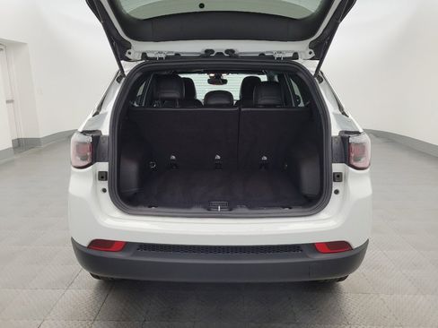 Used 2024 Jeep Compass Latitude image 29