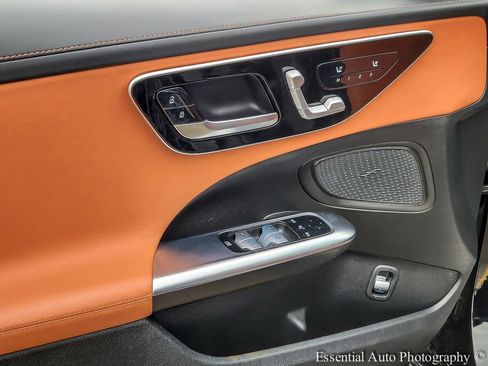 Used 2022 Mercedes-Benz C 300 4MATIC Sedan image 14