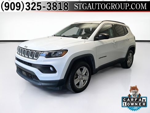 Used 2022 Jeep Compass Latitude w/ Convenience Group AWD/4WD image 1