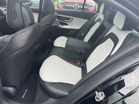 Used 2026 Mercedes-Benz E 53 AMG e 4MATIC Sedan image 32