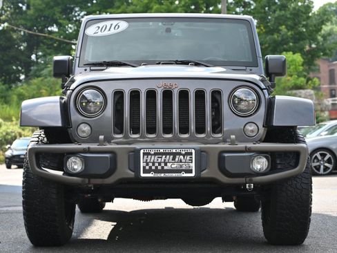 Used 2016 Jeep Wrangler Sahara AWD/4WD image 9