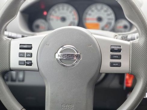 Used 2018 Nissan Frontier SV image 16