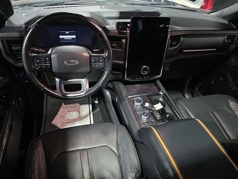 Used 2022 Ford Expedition Max Platinum image 4
