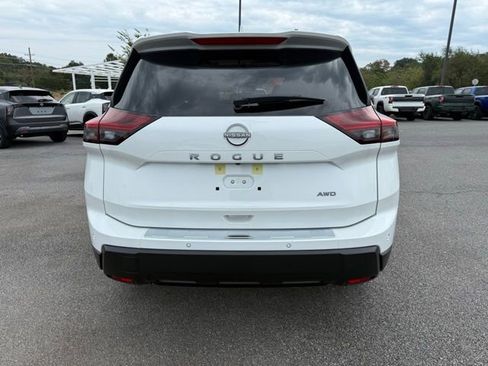 New 2026 Nissan Rogue SV w/ SV Premium Package image 6