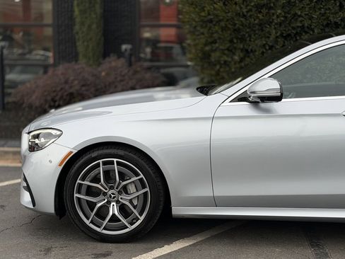Used 2021 Mercedes-Benz E 350 4MATIC Sedan image 10