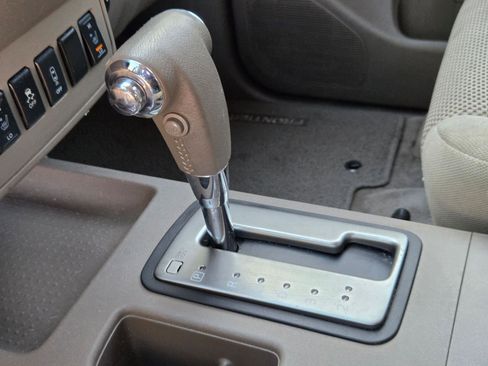 Used 2017 Nissan Frontier SV w/ SV Value Truck Package image 16